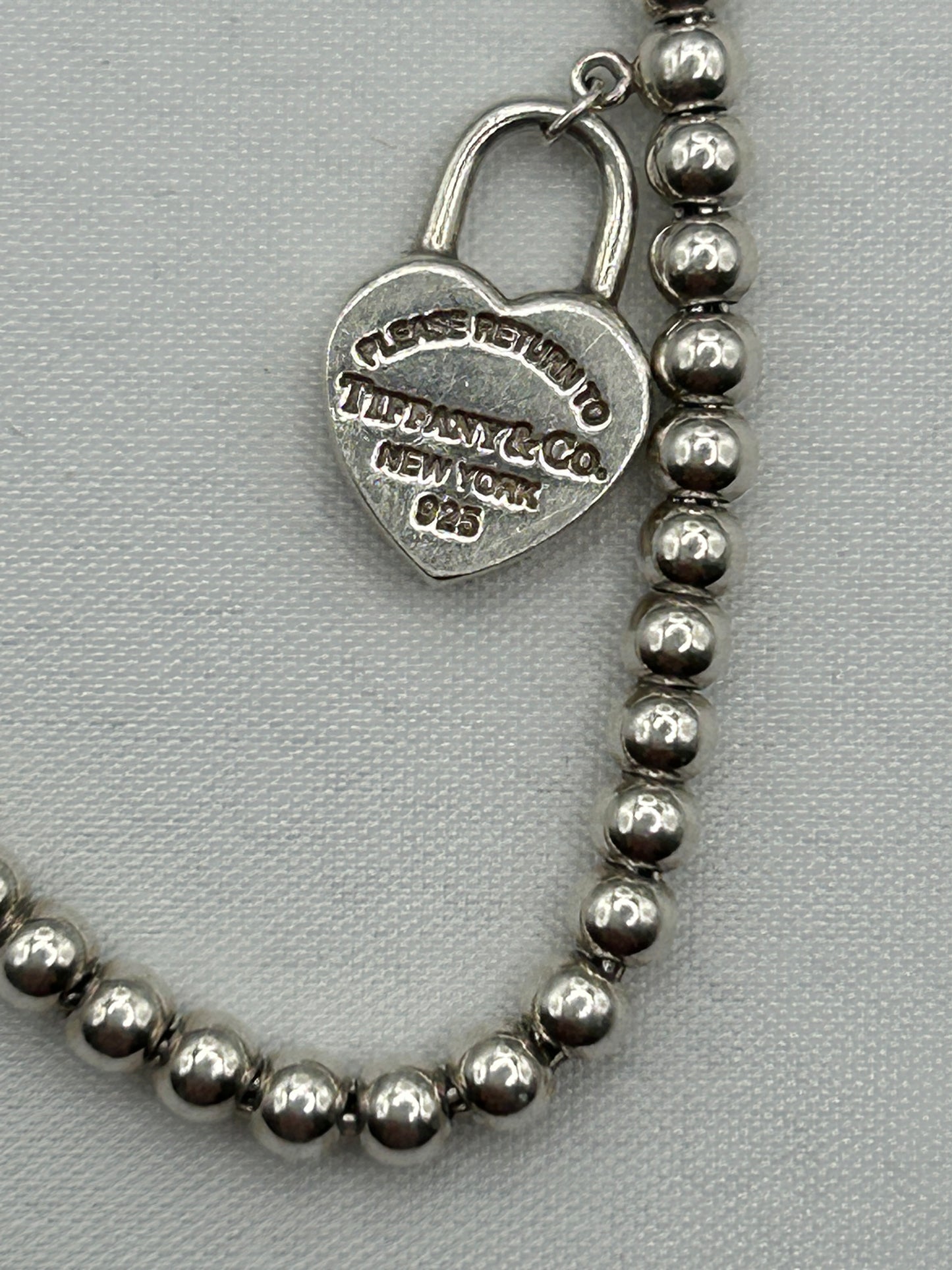 Tiffany & Co
Return to Tiffany silver bracelet