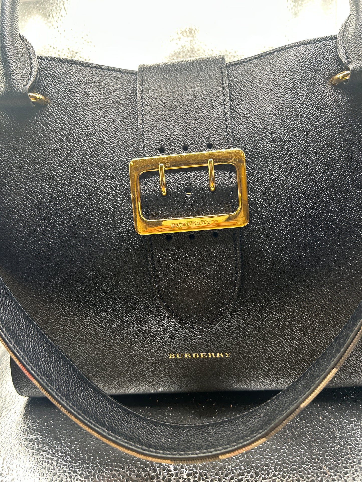 Burberry Buckle Tote Medium Black