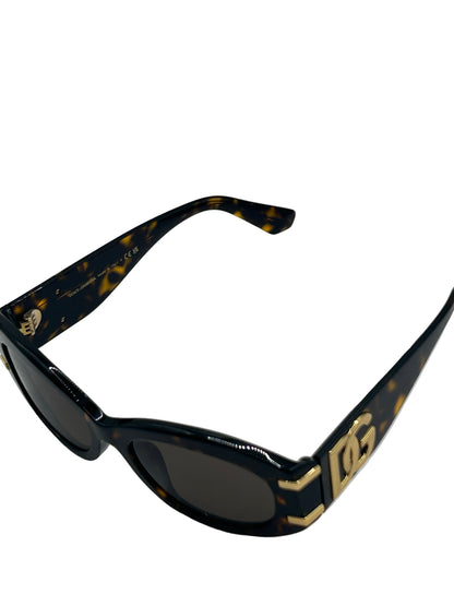 DG logo-plaque sunglasses