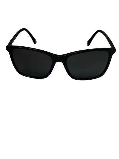 CHANEL
Rectangular Sunglasses CH5447 Black/Grey