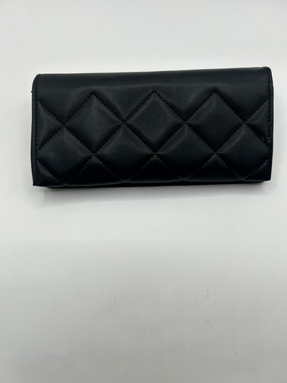 CHANEL
Rectangular Sunglasses CH5447 Black/Grey