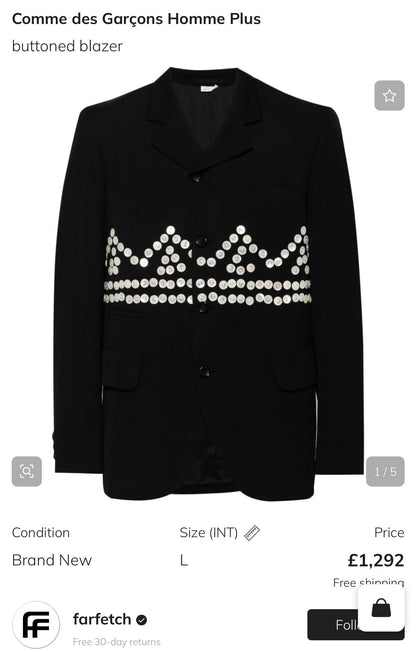 Comme des Garçons Homme
Plus for Men buttoned blazer
Black- Medium