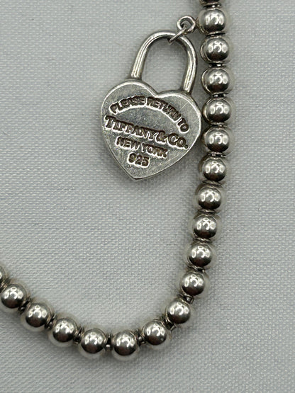Tiffany & Co
Return to Tiffany silver bracelet