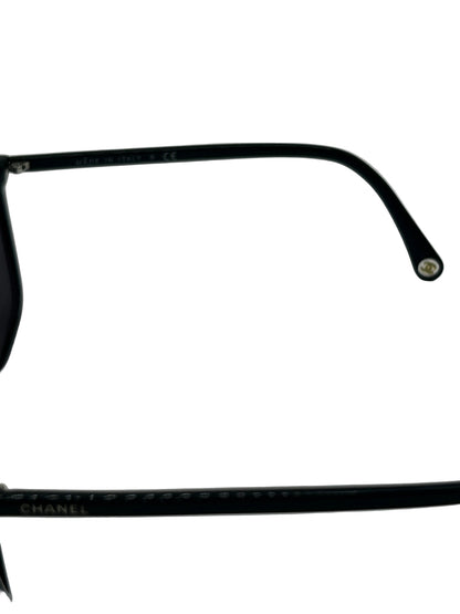 CHANEL
Rectangular Sunglasses CH5447 Black/Grey